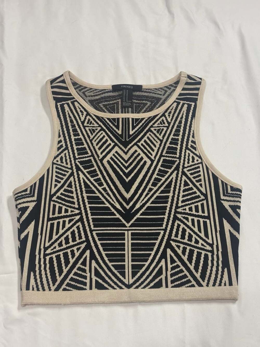 Forever 21 Knit Crop Tank Top Size M Black Beige Geometric